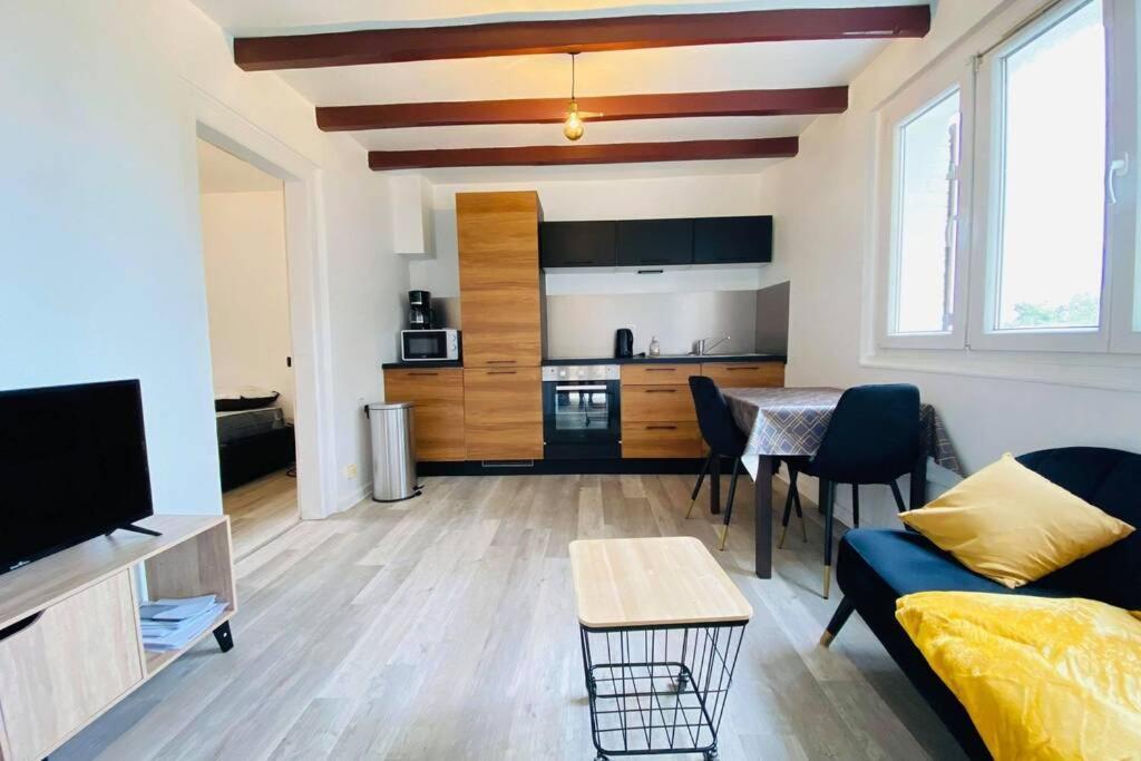 Appartement Cosy Avec Jardin Chaleureux Laon Eksteriør billede